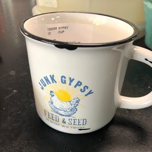 Meet your Posher, Holly